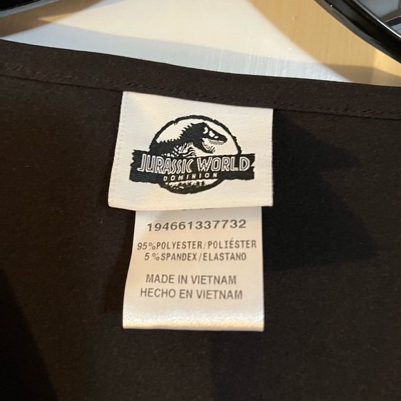 Jurassic Park Scrub Top - Picture 4 of 10
